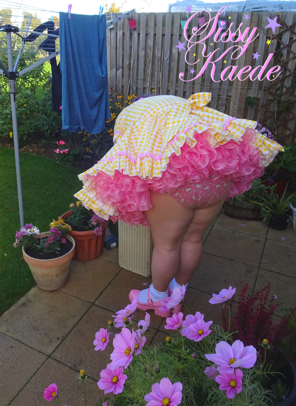 Maidly chores - 2nd round of this dress, laundry day, sissy,maid,prissy,frilly,plastic pants,nappy, Sissy Fashion,Dolled Up,Diaper Lovers