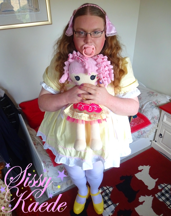 Yellow kind of day - Relaxing in my yellow baby dress, sissy,sissy baby,abdl,little girl,baby girl, Adult Babies,Dolled Up,Diaper Lovers