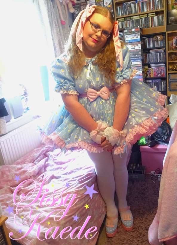 New Acessories - New Big Boguata Backpack and cute cuffs, go so well with this outfit hehe, sissy,sissy dress,bows,frilly,prissy, Sissy Fashion,Dolled Up