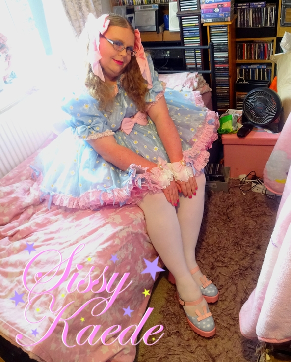 New Acessories - New Big Boguata Backpack and cute cuffs, go so well with this outfit hehe, sissy,sissy dress,bows,frilly,prissy, Sissy Fashion,Dolled Up