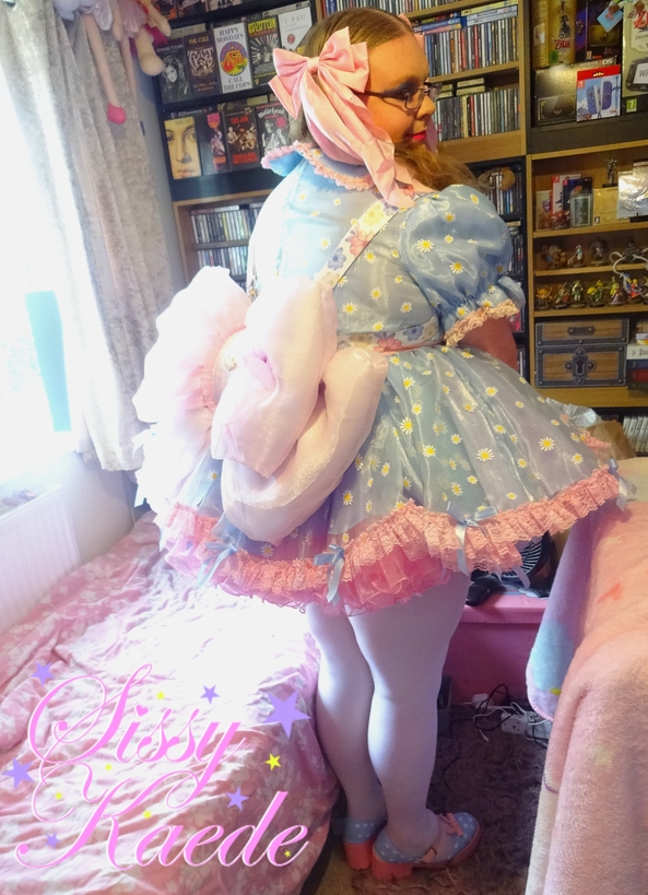 New Acessories - New Big Boguata Backpack and cute cuffs, go so well with this outfit hehe, sissy,sissy dress,bows,frilly,prissy, Sissy Fashion,Dolled Up