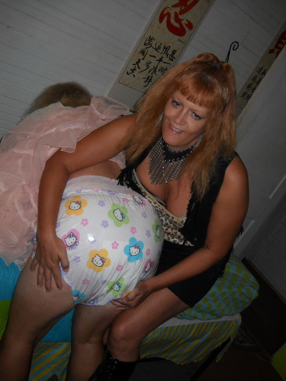 sissybaby pansy visit a Baby Sitter - while pansy's Master has out-patient foot surgery, babypansy is sent to a local Babysitter that deals with sissy girls like pansy, sissy,humiliation,adult baby,high chair,diapers, Adult Babies,Thumb Sucking,Dominating Mistress Or Master,Feminization