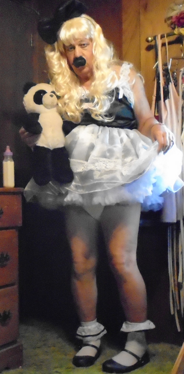 she wants to be the most famous sissy little girl Ever! - sissy little girl pansy SO WANTS to be the most well known sissy little girl on the Internet. Her Neighbors (who knows that pansy is permanently age regressed to a 3 year old, told the sissy how pretty she looked today, and she asked if she was wet, sissy,humiliation,permanent age regression,diapers,adult little girl, Adult Babies,Feminization,Diaper Lovers,Sissy Fashion