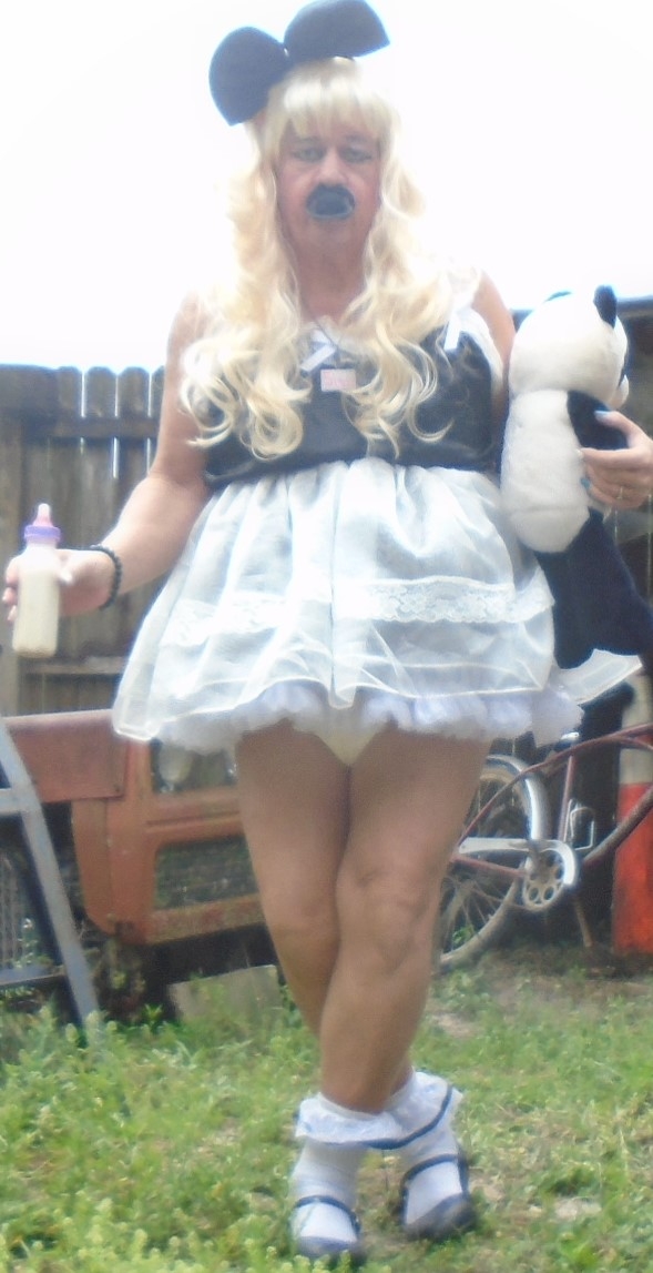 she wants to be the most famous sissy little girl Ever! - sissy little girl pansy SO WANTS to be the most well known sissy little girl on the Internet. Her Neighbors (who knows that pansy is permanently age regressed to a 3 year old, told the sissy how pretty she looked today, and she asked if she was wet, sissy,humiliation,permanent age regression,diapers,adult little girl, Adult Babies,Feminization,Diaper Lovers,Sissy Fashion