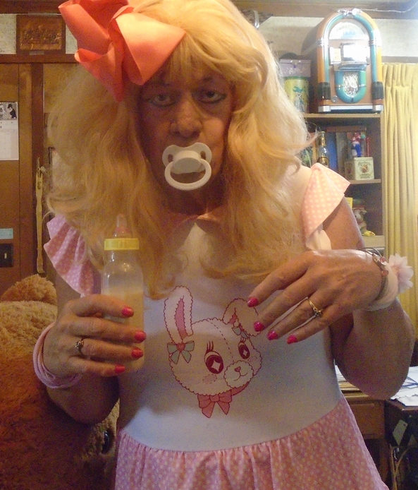 New pansy pitures...on May 5,2023 - this sissy little girl is sorry that the before video didnt come out..i tried to do it right, but i honestly now that it is getting hard for this sissy to read and write, and think about things. The Dr says its a sign of me getting more regressed, sissy,humiliation,permanent age regression,diapers,adult little girl, Adult Babies,Feminization,Diaper Lovers,Sissy Fashion