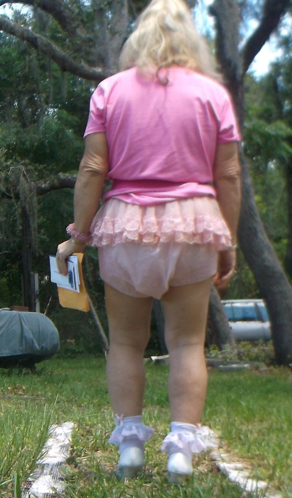 An Obvious Statement - pansy is such a sissy, and look, here is the proof !! , sissy,humiliation,diapers,adult baby, Adult Babies,Diaper Lovers