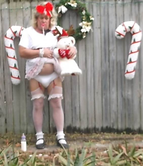 Xmas in July 2 - sissybaby pansy adds a few of its own Xmas pictures, humiliation,sissy,adult baby, Adult Babies