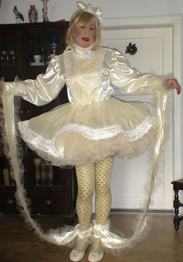 Prissy Sissy's new dress, sissy,pansy,sissy fashion, Feminization,Sissy Fashion,Dolled Up