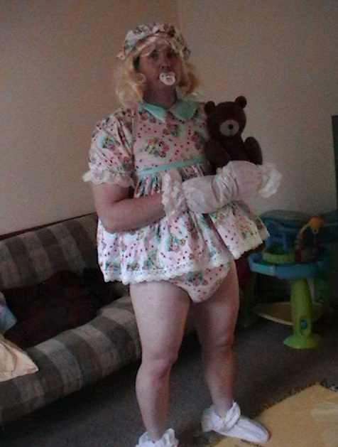 SissiBabiMikki  - First time with a Nanny, sissibabimikki, Adult Babies,Sissy Fashion,Feminization,Diaper Lovers
