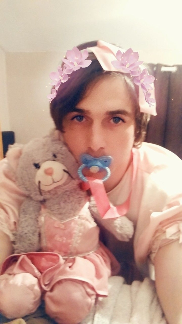 If Nicole came over to see Miley, Babysitter laugh humiliate sissy , Sissy Fashion,Adult Babies,Thumb Sucking,Diaper Lovers