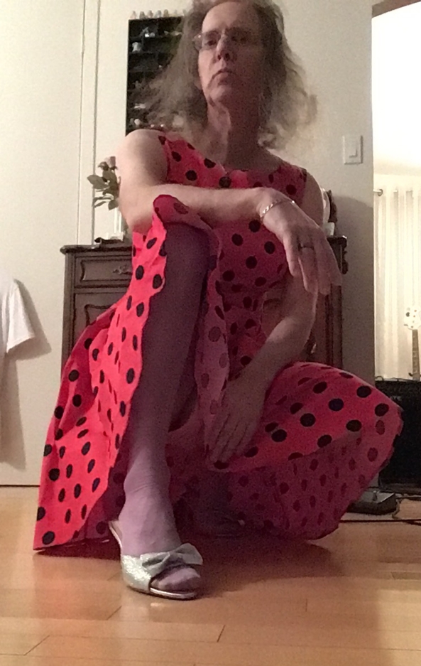 Red ❤️ - Meow 🐱 , Red skirt,femboi, Sissy Fashion,Dolled Up