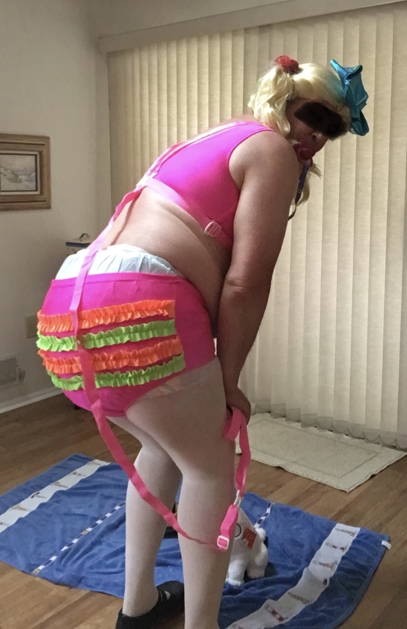 Bathing Suits for Sissy - Bathing suit and thick diapers, Sissy bathing suits, Adult Babies,Diaper Lovers,Sissy Fashion