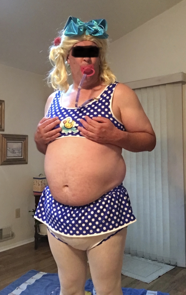 Bathing Suits for Sissy - Bathing suit and thick diapers, Sissy bathing suits, Adult Babies,Diaper Lovers,Sissy Fashion