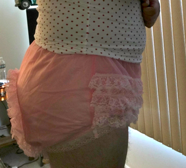 THEODORE FRANKLYN BEAR & FRIEND. - Just some fun with my bear., Diapers,onesie,frilly panties , Adult Babies,Sissy Fashion,Diaper Lovers