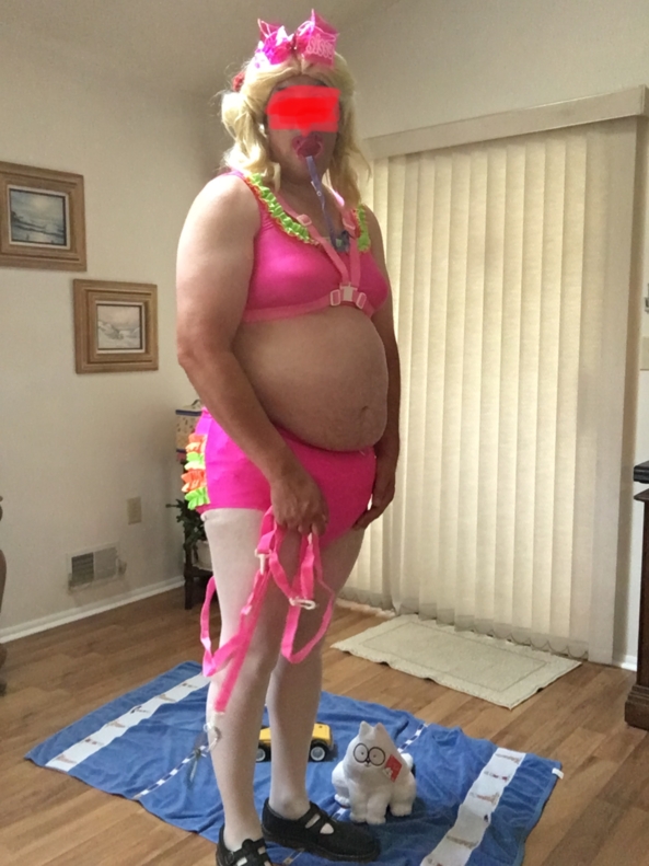 Bathing Suits for Sissy - Bathing suit and thick diapers, Sissy bathing suits, Adult Babies,Diaper Lovers,Sissy Fashion