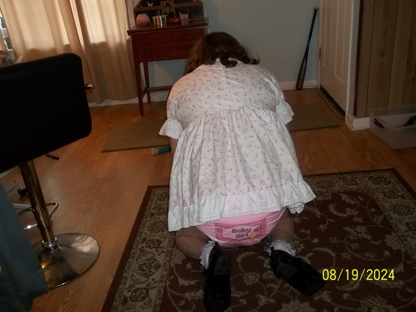 lil sissie - lil sissie playing with her favorite rabbit Trixie, l]l sissie's Mummys pics, Adult Babies,Thumb Sucking,Dolled Up,Diaper Lovers,Bad Boy To Good Girl