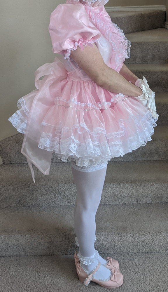 Pink frills and lace, sissy dress diaper pink lace, Sissy Fashion,Diaper Lovers,Feminization